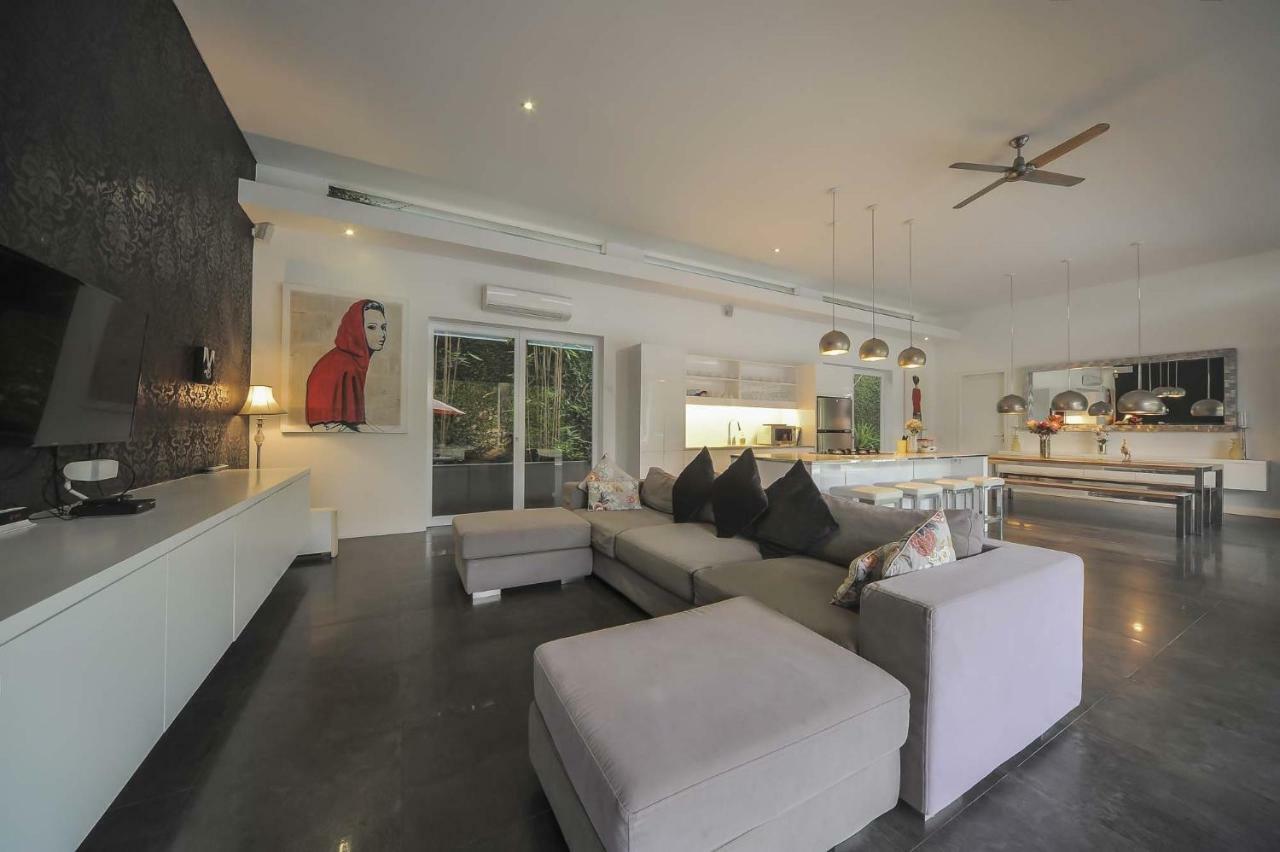Casa Priya Petitenget เซมินยัค ภายนอก รูปภาพ