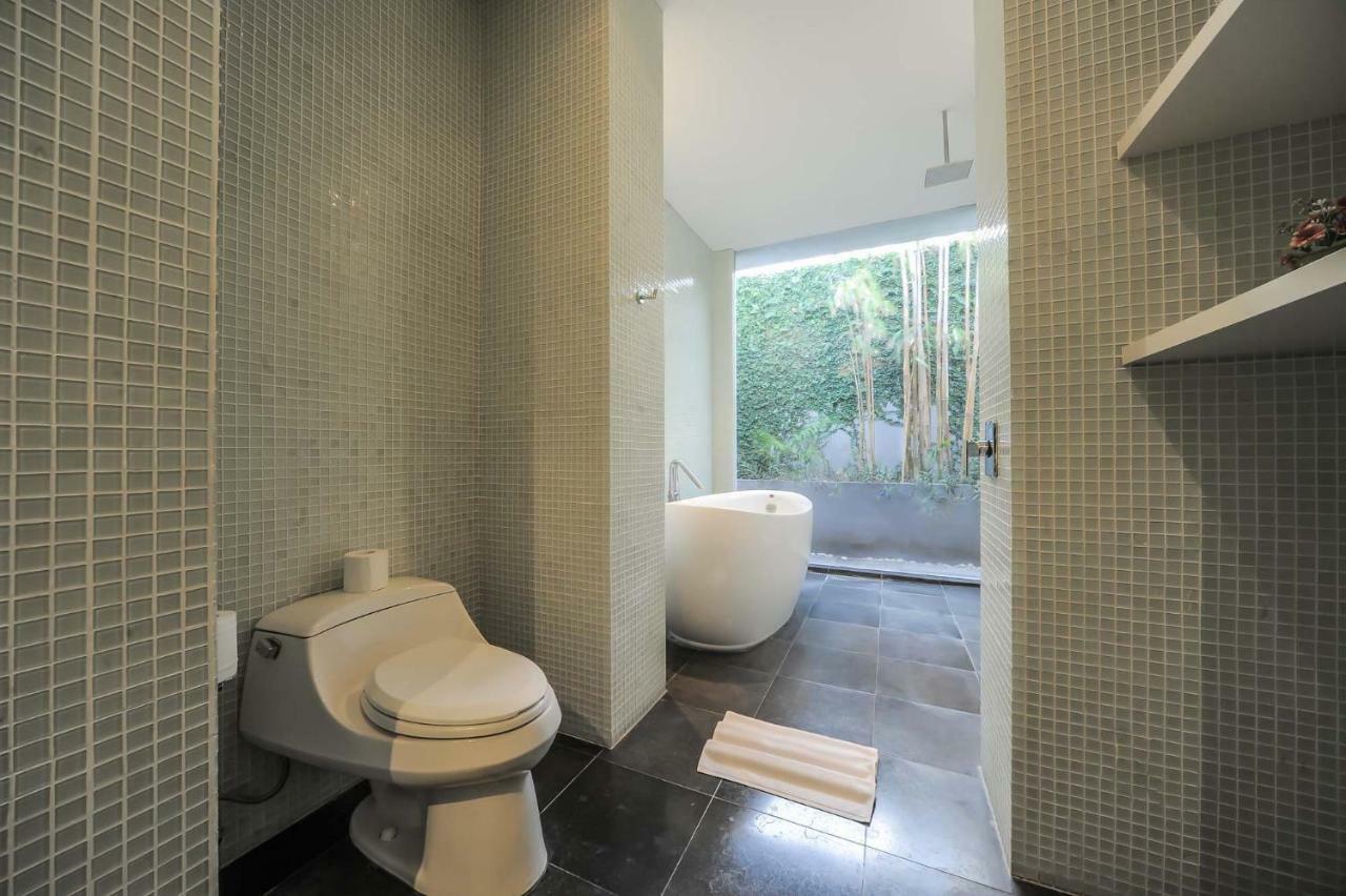 Casa Priya Petitenget เซมินยัค ภายนอก รูปภาพ